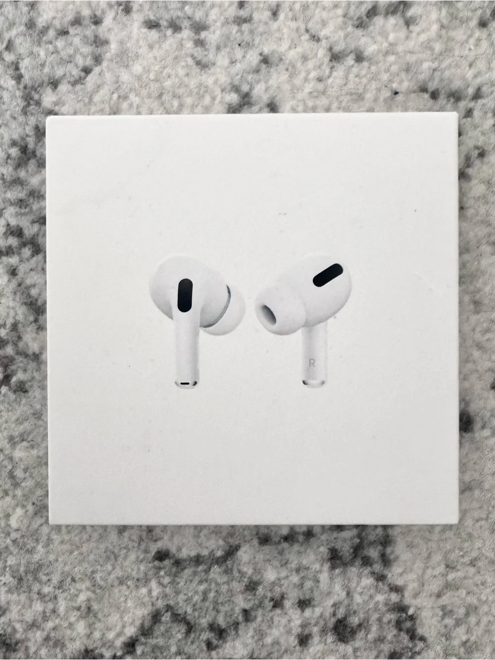 Apple AirPods Pro (First Generation) with Wireless Charging Case - Like New!